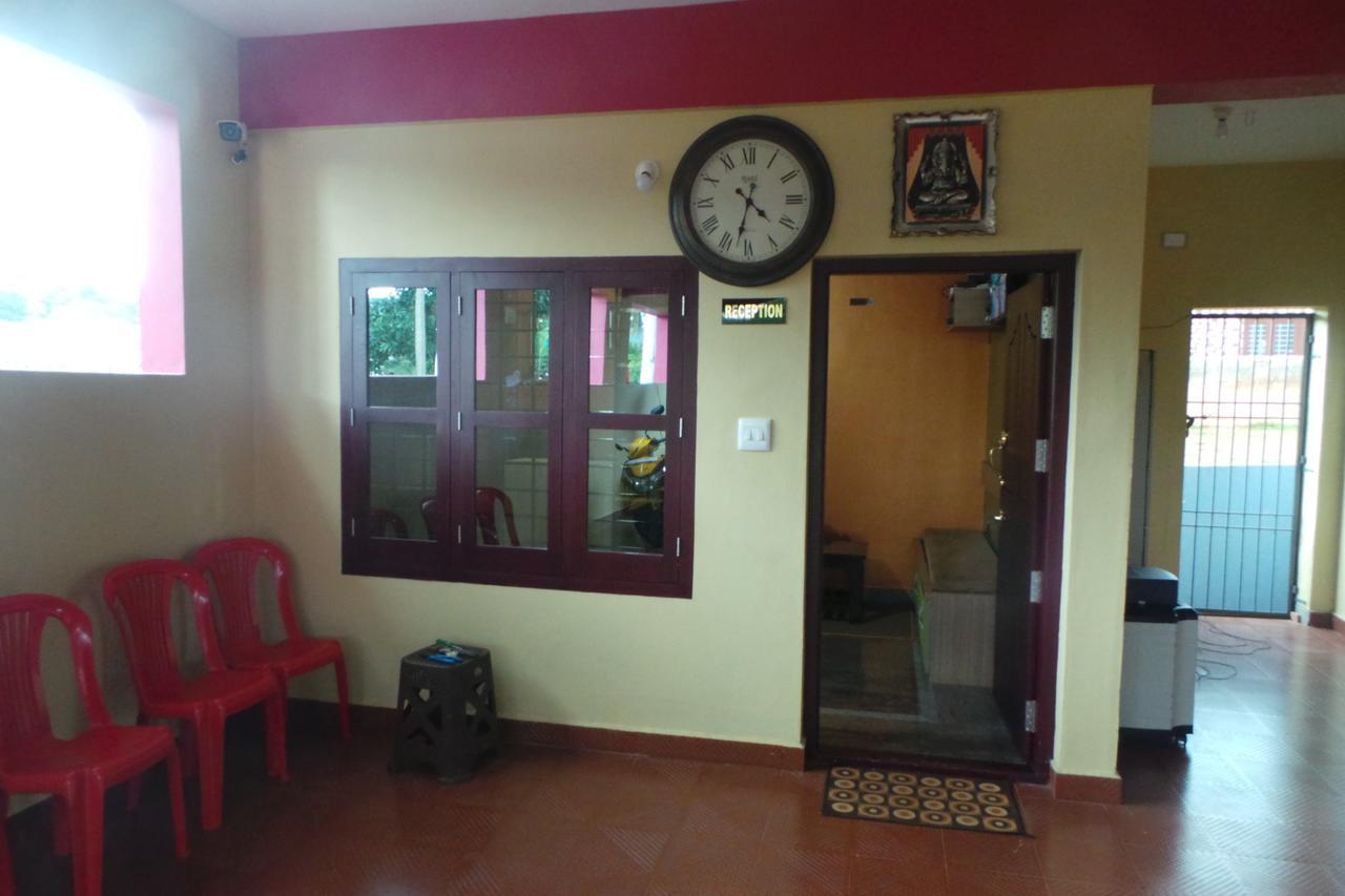 Iroomz Sri Vinayaka Comfort Viradzspet Kültér fotó